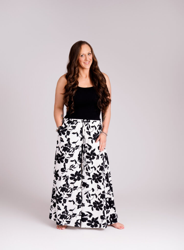 The 40 over 40 Project; Beauty; Empowering; women; Wichita; ICT; Kansas; KS; Photography; Photographer; Orange Sun Studio; Yvette van Teeffelen; Empowered; Women supporting women; Strong; Branding; Headshot; Tabitha Van Hazel