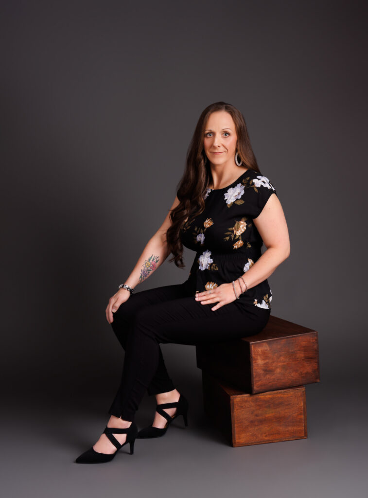 The 40 over 40 Project; Beauty; Empowering; women; Wichita; ICT; Kansas; KS; Photography; Photographer; Orange Sun Studio; Yvette van Teeffelen; Empowered; Women supporting women; Strong; Branding; Headshot; Tabitha Van Hazel