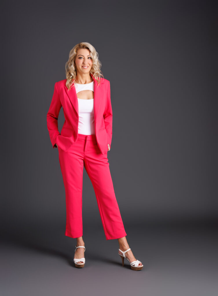 The 40 over 40 Project; Beauty; Empowering; women; Wichita; ICT; Kansas; KS; Photography; Photographer; Orange Sun Studio; Yvette van Teeffelen; Empowered; Women supporting women; Strong; Branding; Headshot; Jeni Erker