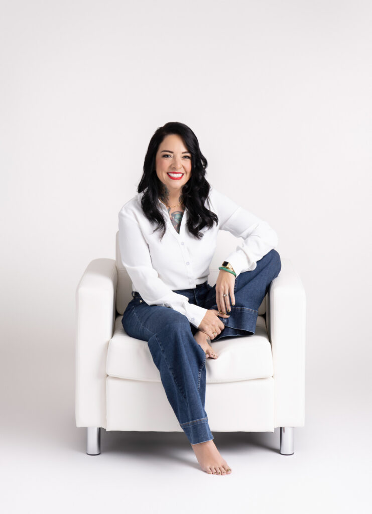 The 40 over 40 Project; Beauty; Empowering; women; Wichita; ICT; Kansas; KS; Photography; Photographer; Orange Sun Studio; Yvette van Teeffelen; Empowered; Women supporting women; Strong; Branding; Headshot; Nel Kelp