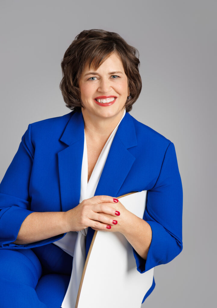 The 40 over 40 Project; Beauty; Empowering; women; Wichita; ICT; Kansas; KS; Photography; Photographer; Orange Sun Studio; Yvette van Teeffelen; Empowered; Women supporting women; Strong; Branding; Headshot; Tisha Cannizzo