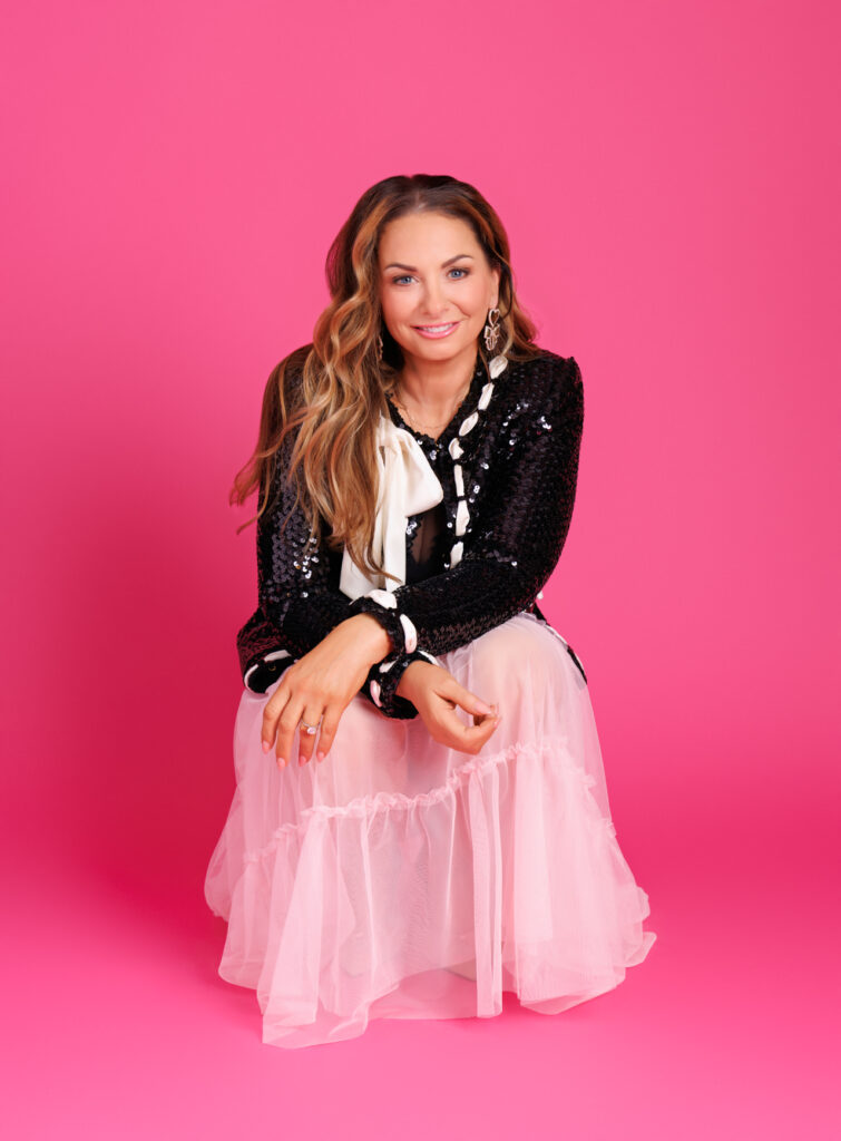 The 40 over 40 Project; Beauty; Empowering; women; Wichita; ICT; Kansas; KS; Photography; Photographer; Orange Sun Studio; Yvette van Teeffelen; Empowered; Women supporting women; Strong; Branding; Headshot; Stephanie Gaskil Jakub