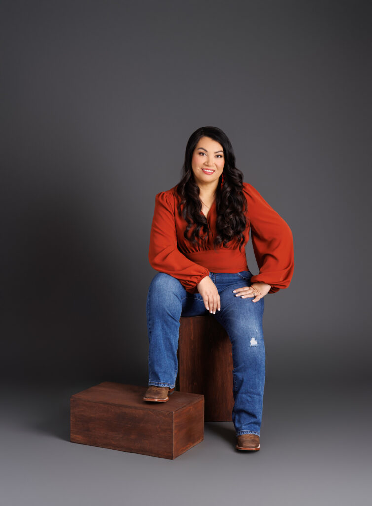 The 40 over 40 Project; Beauty; Empowering; women; Wichita; ICT; Kansas; KS; Photography; Photographer; Orange Sun Studio; Yvette van Teeffelen; Empowered; Women supporting women; Strong; Branding; Headshot; Yeni Silva