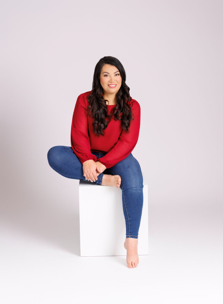 The 40 over 40 Project; Beauty; Empowering; women; Wichita; ICT; Kansas; KS; Photography; Photographer; Orange Sun Studio; Yvette van Teeffelen; Empowered; Women supporting women; Strong; Branding; Headshot; Yeni Silva